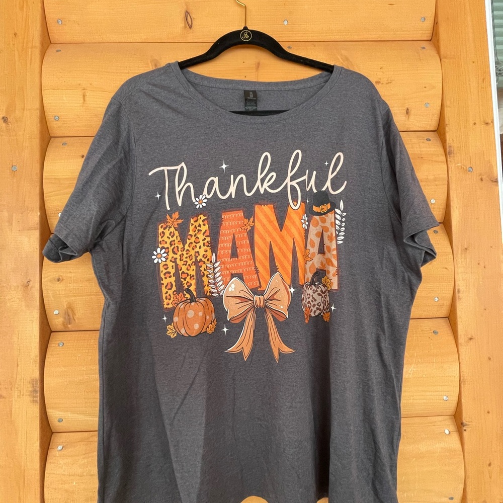 Thankful Mama Thanksgiving Holiday Graphic Tee. Plus Size 2X - Picture 6 of 6